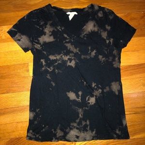 Forever 21 black bleached V-neck tee. Size S